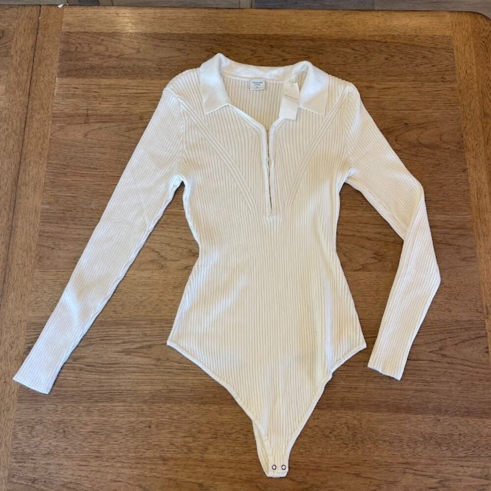 Abercrombie & Fitch Ivory Ribbed Long Sleeve Collard Bodysuit NWT Size X-Large